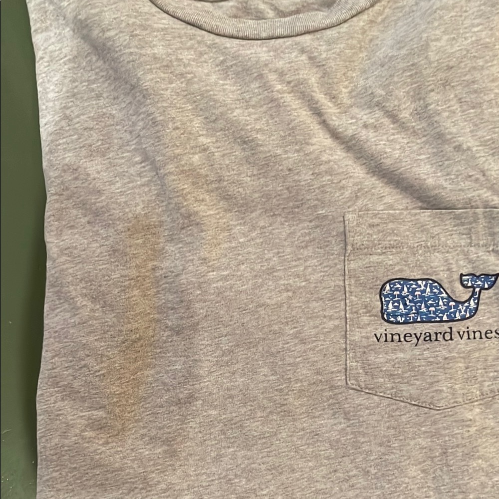 Vineyard Vines Heather Gray Tee with Navy Whale